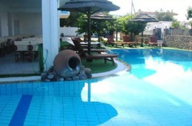 Hotel Venetia 페르드히카 외부 사진